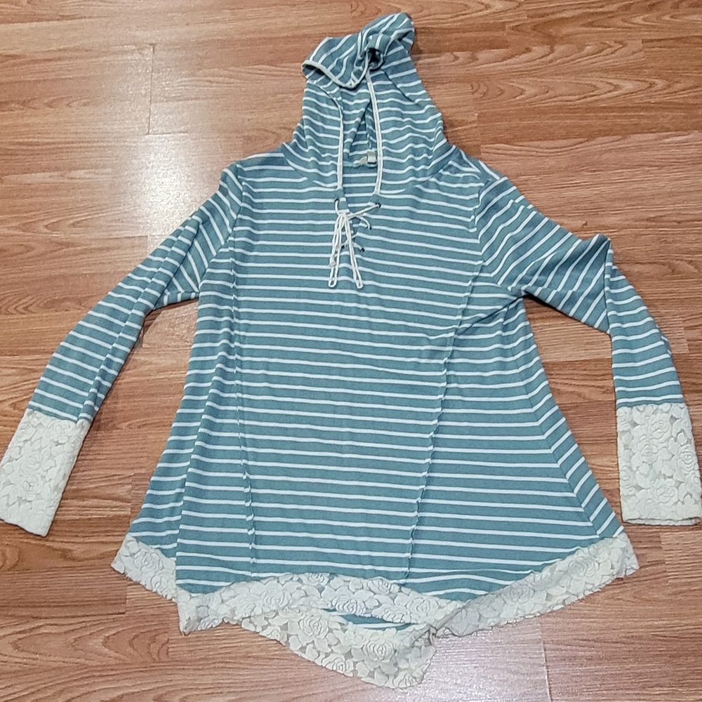 Kori America Green and Cream Striped Hoodie with Lace Accents Size Large